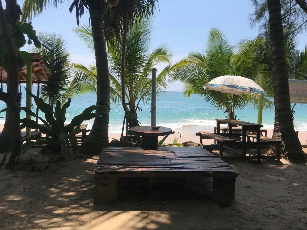 Goldkey Bungalow Hotel Ко Паям Екстериор снимка