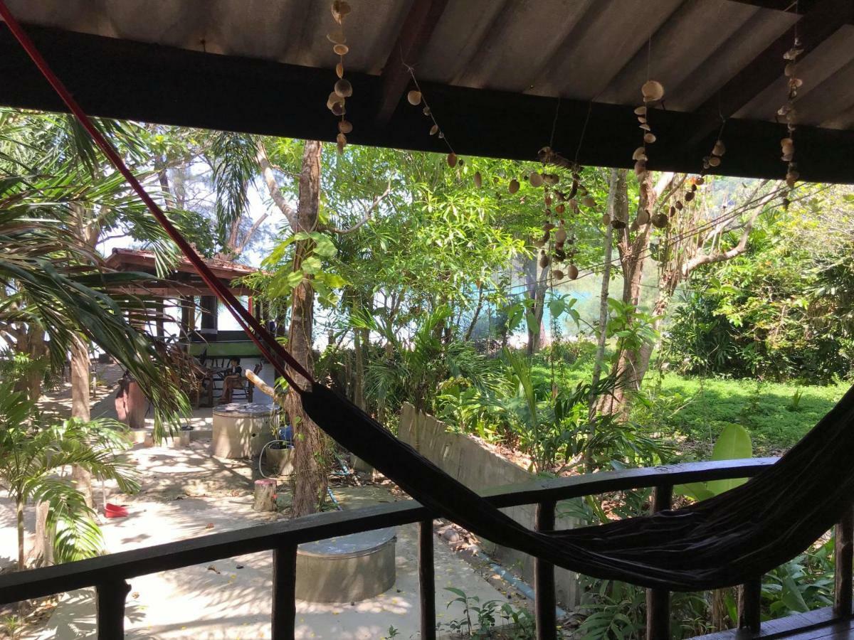Goldkey Bungalow Hotel Ко Паям Екстериор снимка