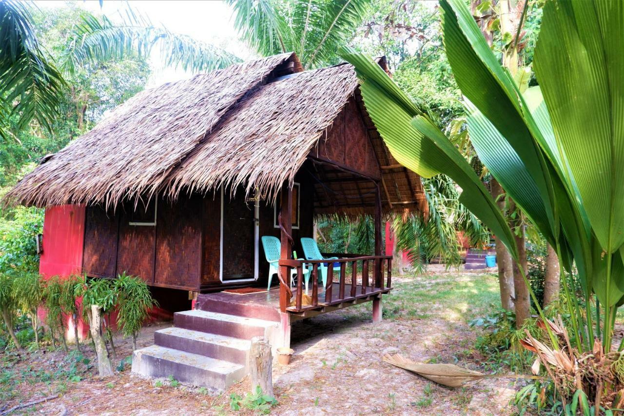 Goldkey Bungalow Hotel Ко Паям Екстериор снимка